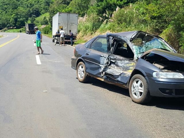 Acidente na BR-386 deixa três pessoas feridas em São José do Herval