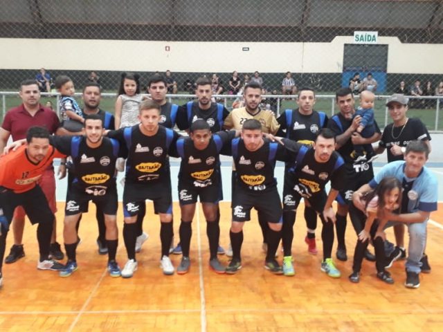 Padaria do Tio goleia Estudiantes e está classificado para a final do Futsal da Cidade