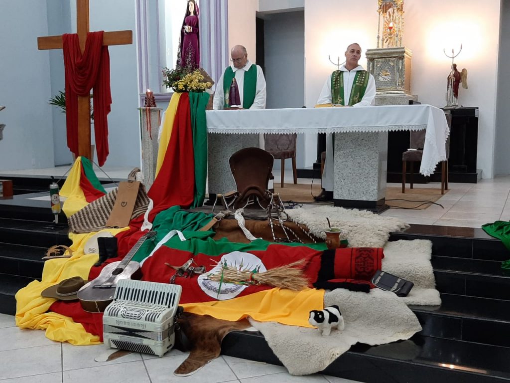 Com Missa Crioula, Semana Farroupilha é encerrada em Soledade