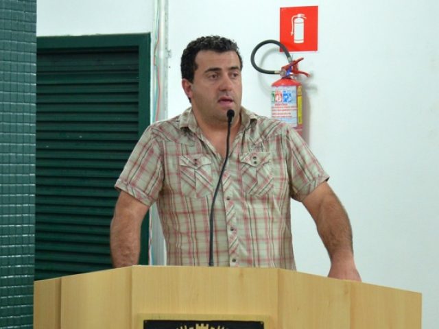 Projeto sobre  abertura do comércio aos sábados não será votado nesta segunda-feira