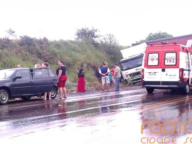 Casal em veículo de Passo Fundo morre em acidente na ERS-344 em Santo Ângelo