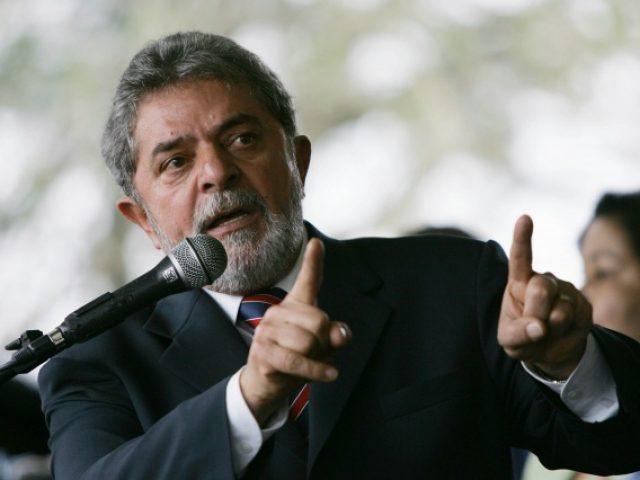 Não tem neste país uma viva alma mais honesta do que eu, diz Lula