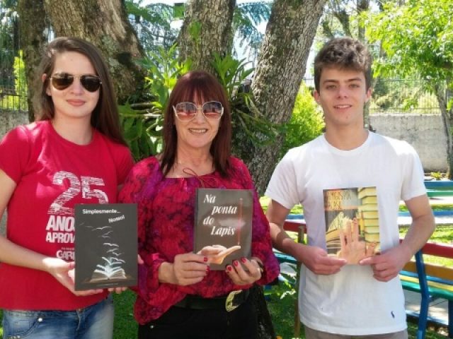 Projeto torna alunos do Colégio Garra em autores de livros